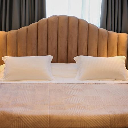 Sky View Hotel Korcza Zewnętrze zdjęcie